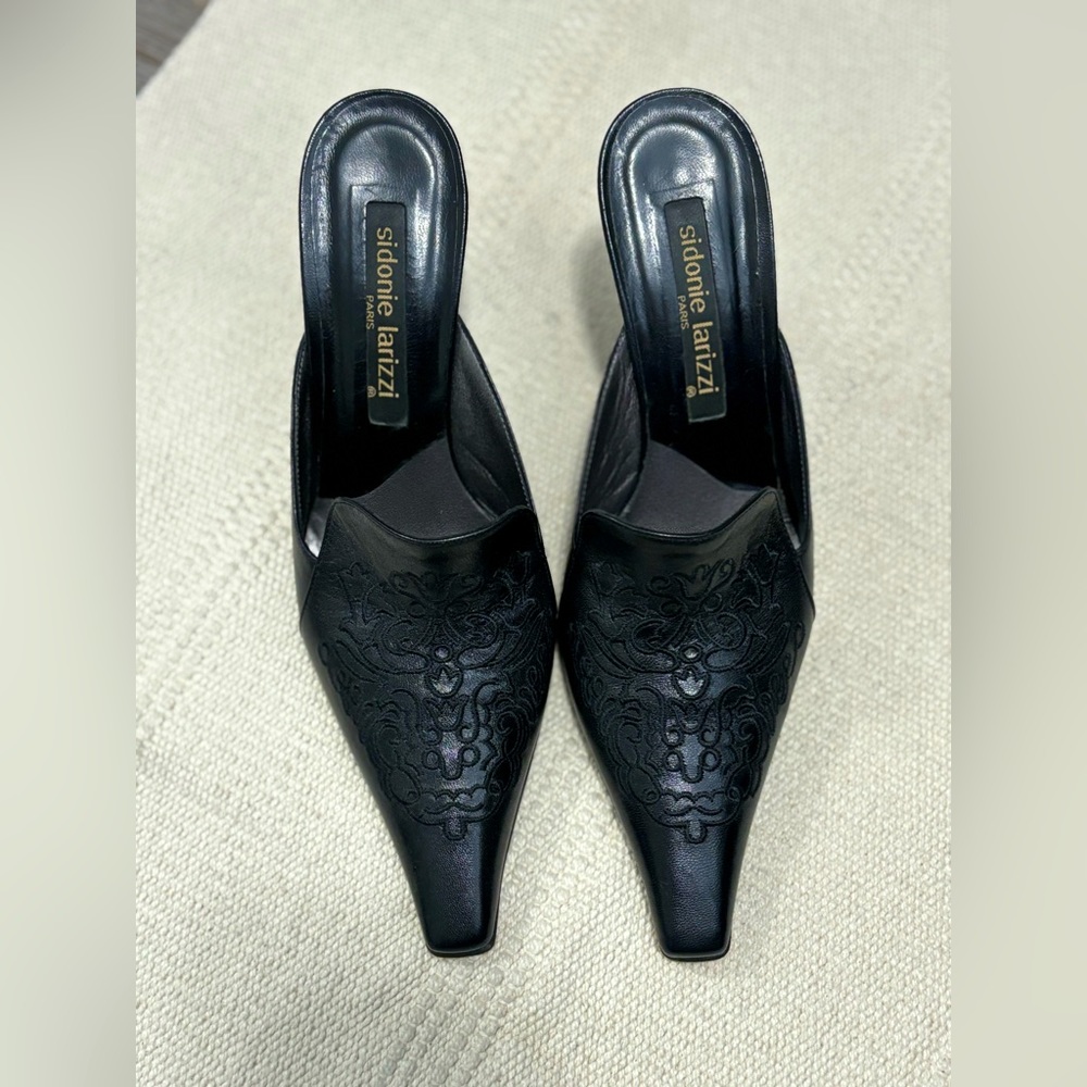 Heeled mules